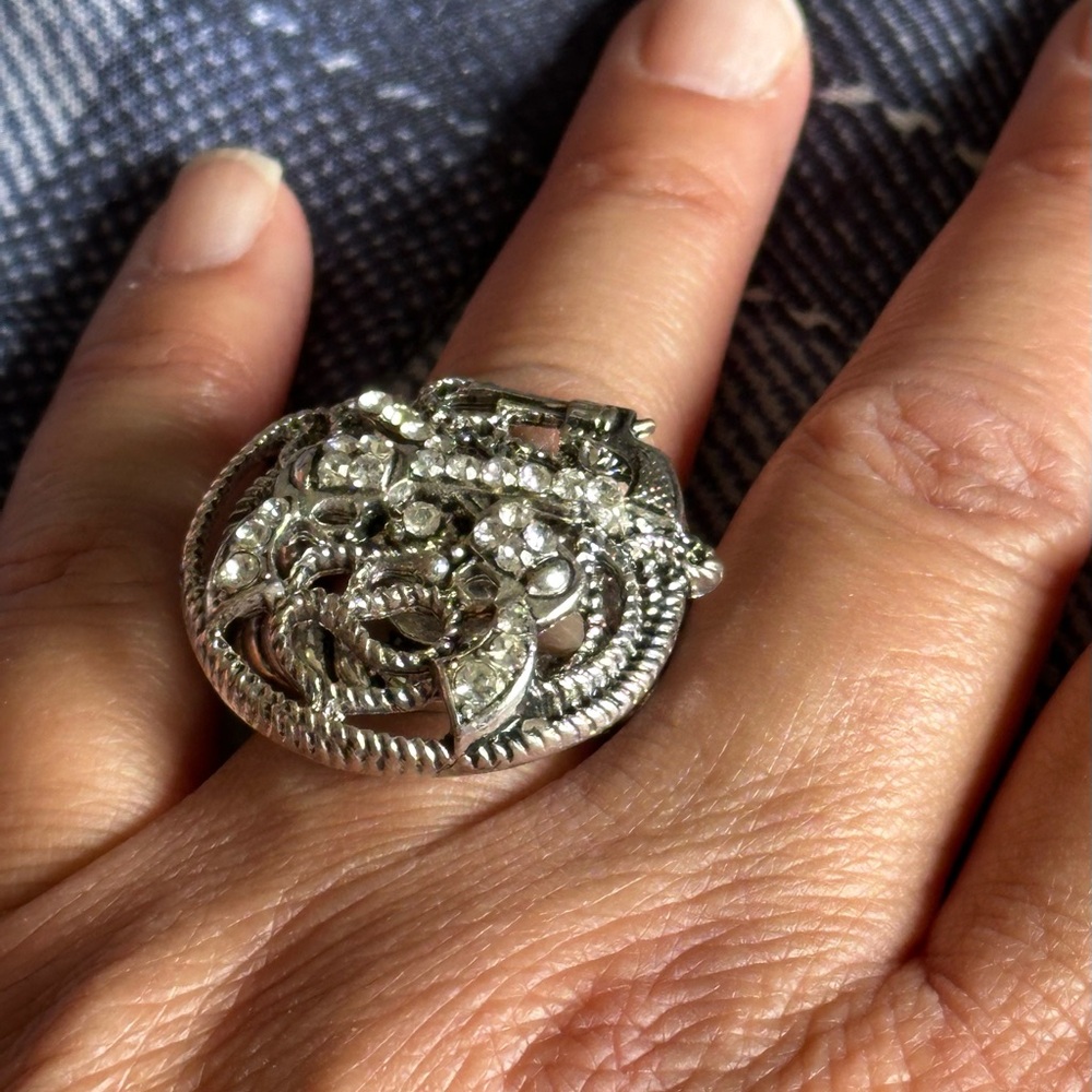 Stretchable Western Ring